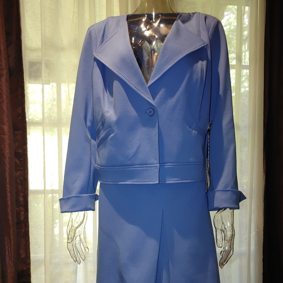 Worth Blue Crop Jacket and Skirt - Picture 3 of 3